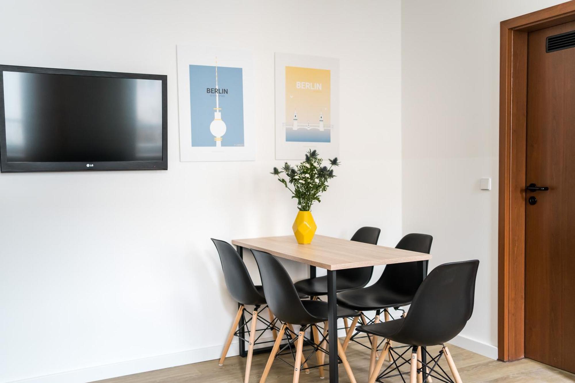 Homaris Boxi Studios Berlin Room photo